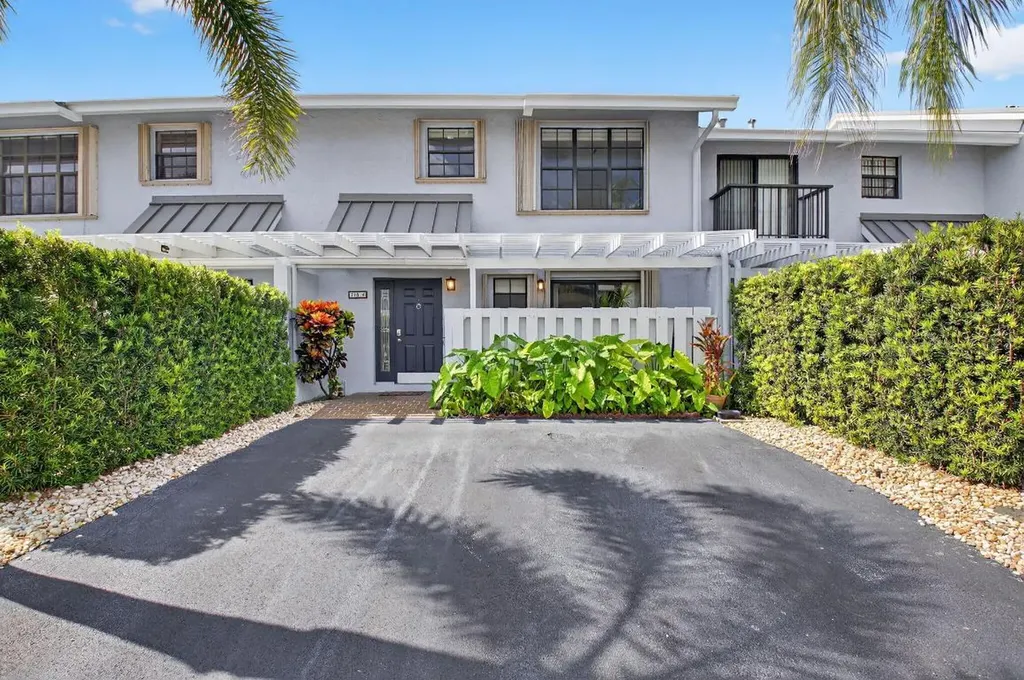 718 NE 12th Terrace Boynton Beach FL 33435