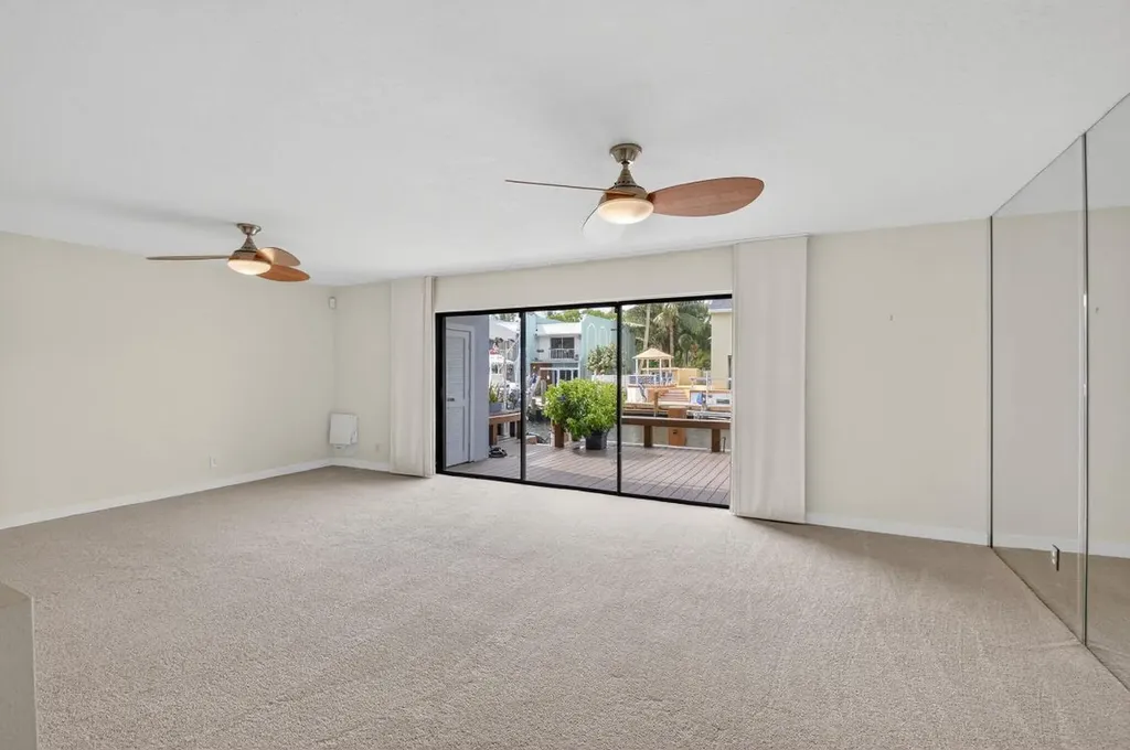 718 NE 12th Terrace Boynton Beach FL 33435