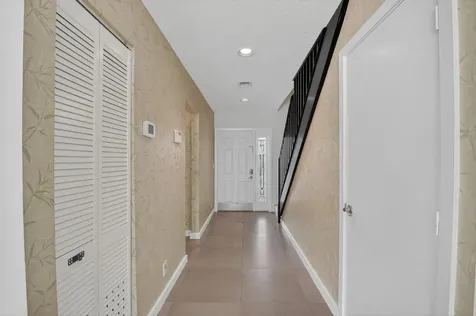 718 NE 12th Terrace Boynton Beach FL 33435