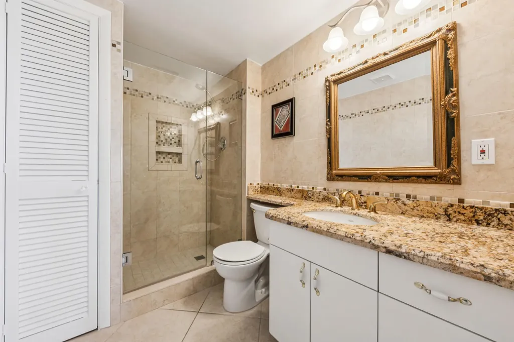 555 SE 6th Avenue Delray Beach FL 33483
