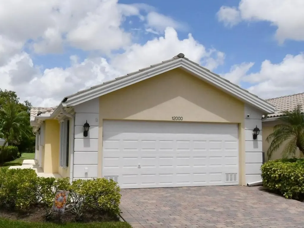 12000 SW Elsinore Drive Port St Lucie FL 34987