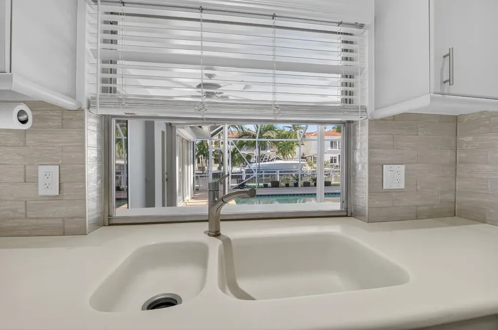 937 Banyan Drive Delray Beach FL 33483