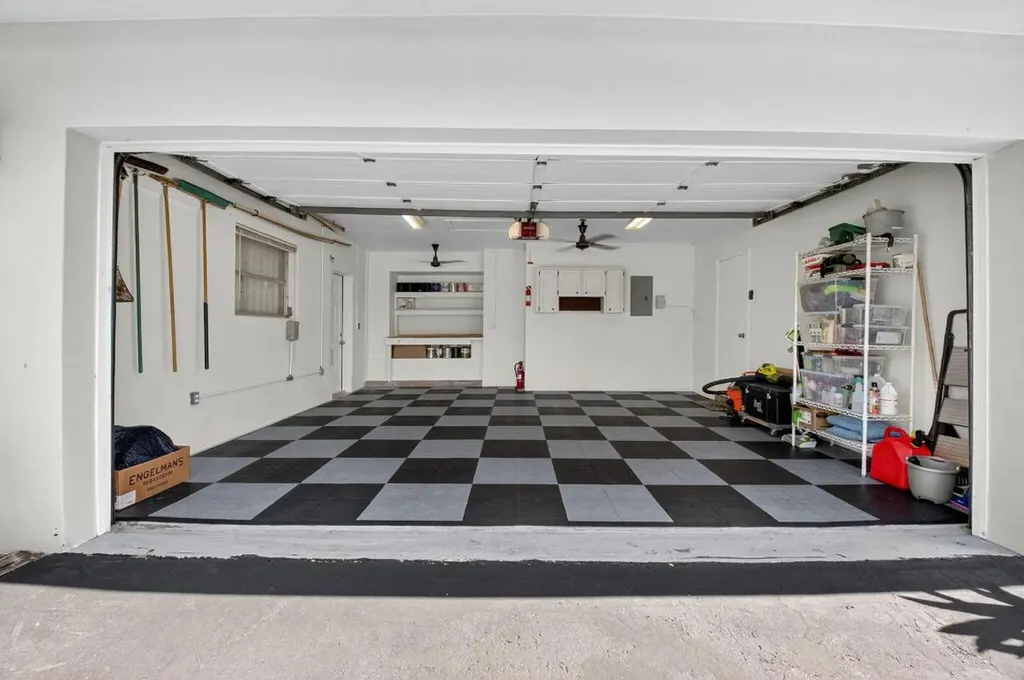 937 Banyan Drive Delray Beach FL 33483