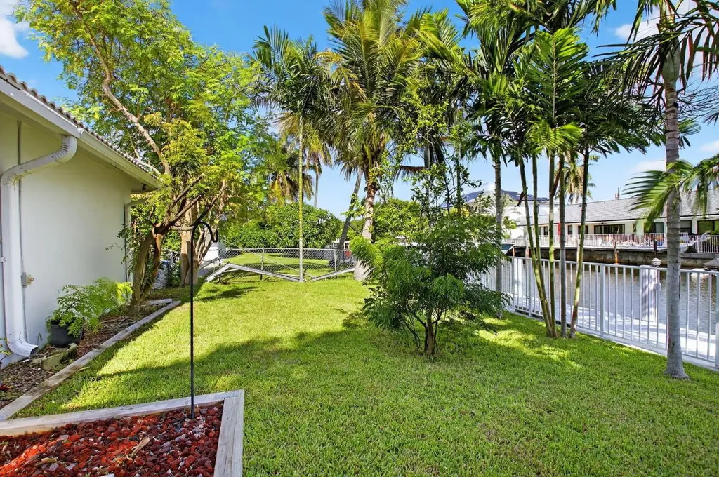 937 Banyan Drive Delray Beach FL 33483