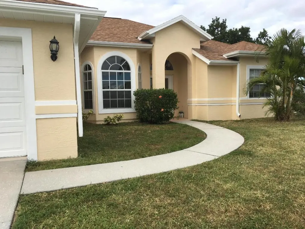 713 SW Ancona Road Port St Lucie FL 34953