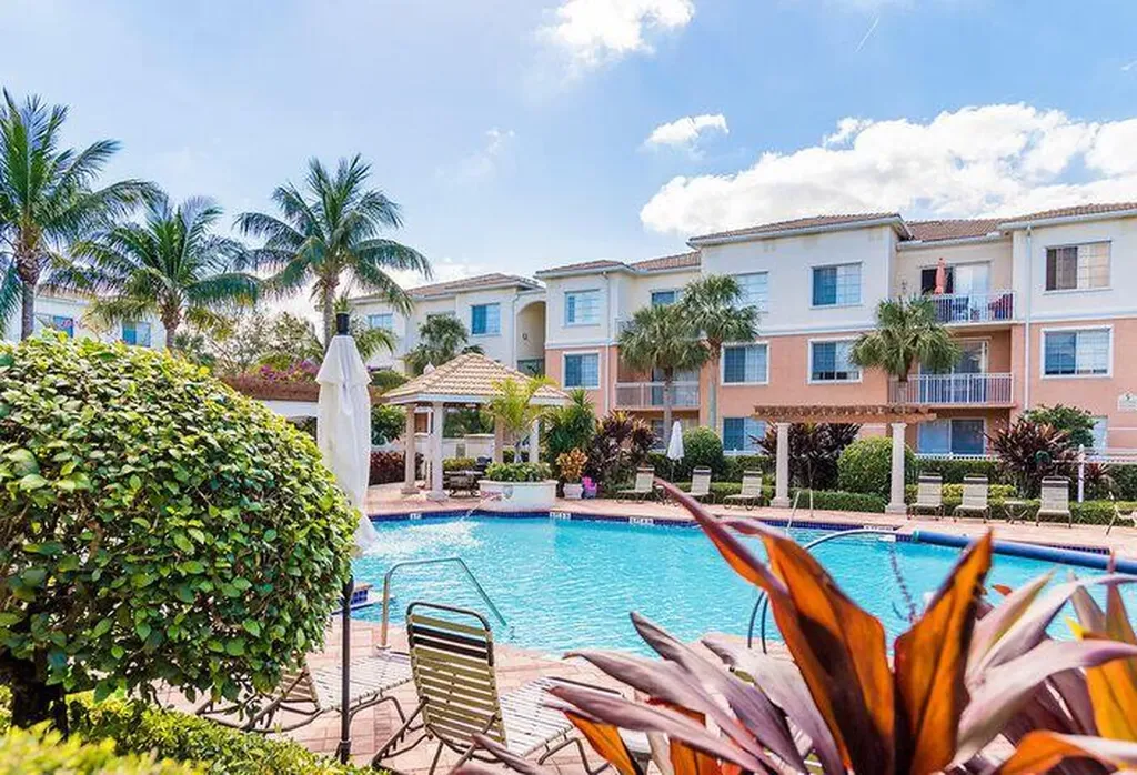6305 Myrtlewood Circle W Palm Beach Gardens FL 33418