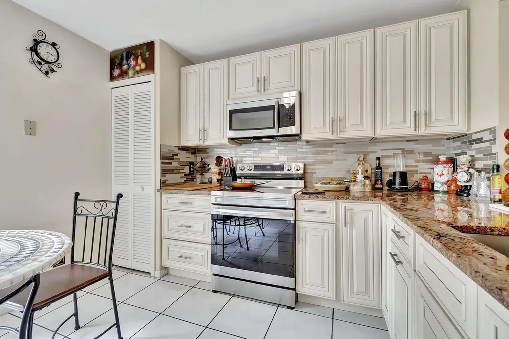 5531 Parkwalk Circle E Boynton Beach FL 33472
