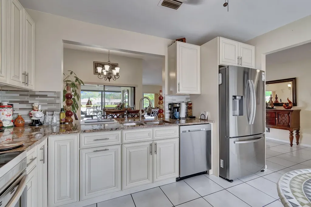 5531 Parkwalk Circle E Boynton Beach FL 33472