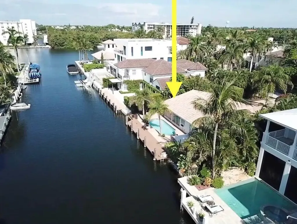 1014 Lewis Cove Delray Beach FL 33483