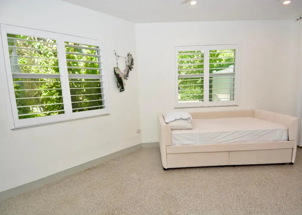212 Kings Lynn Delray Beach FL 33444