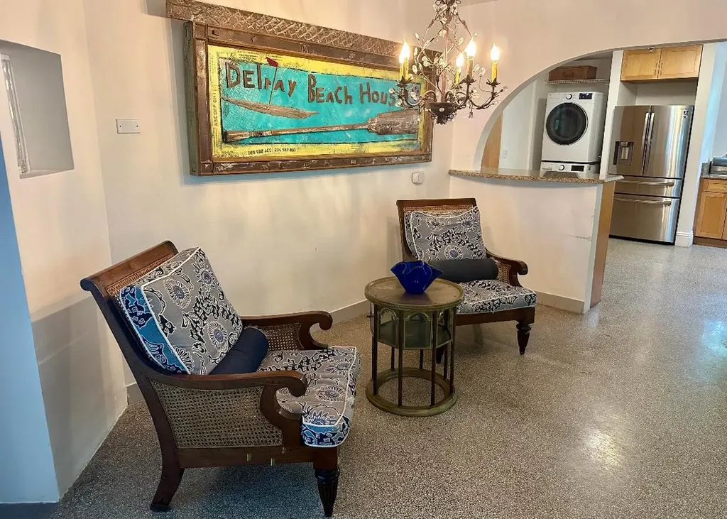 212 Kings Lynn Delray Beach FL 33444