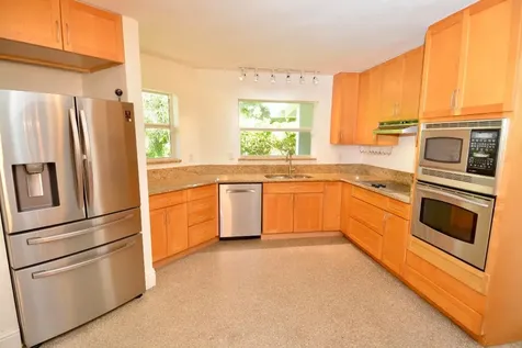 212 Kings Lynn Delray Beach FL 33444