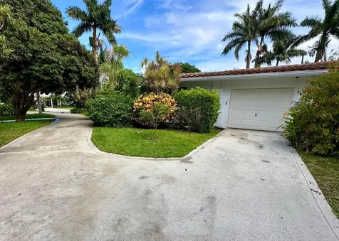 212 Kings Lynn Delray Beach FL 33444