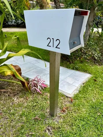 212 Kings Lynn Delray Beach FL 33444