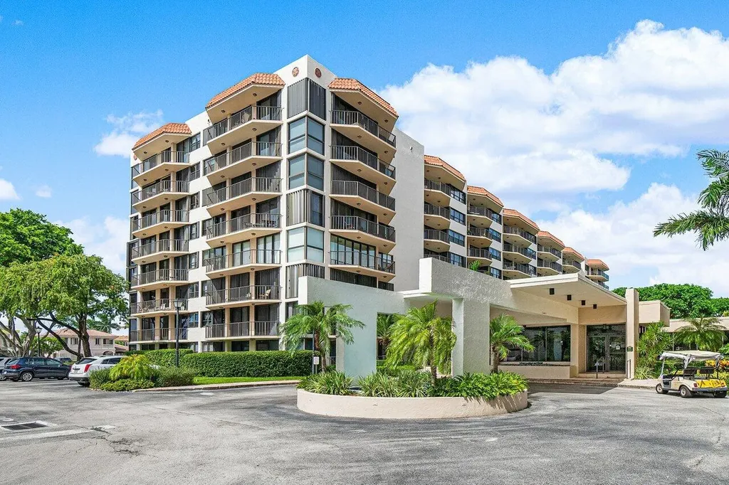 899 Jeffery Street Boca Raton FL 33487