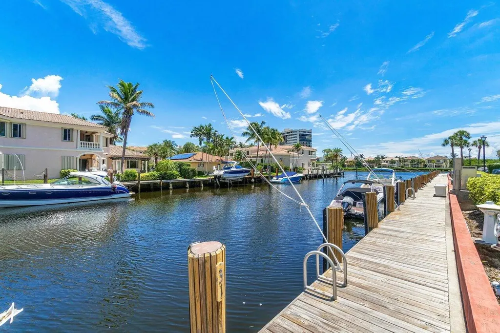 899 Jeffery Street Boca Raton FL 33487