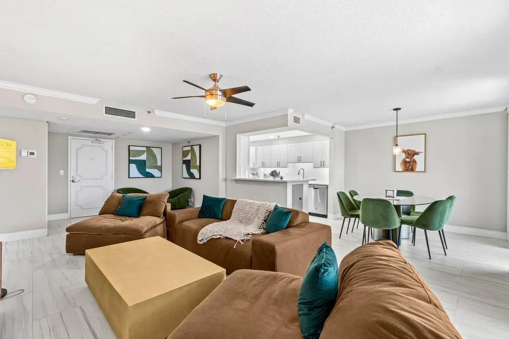 899 Jeffery Street Boca Raton FL 33487