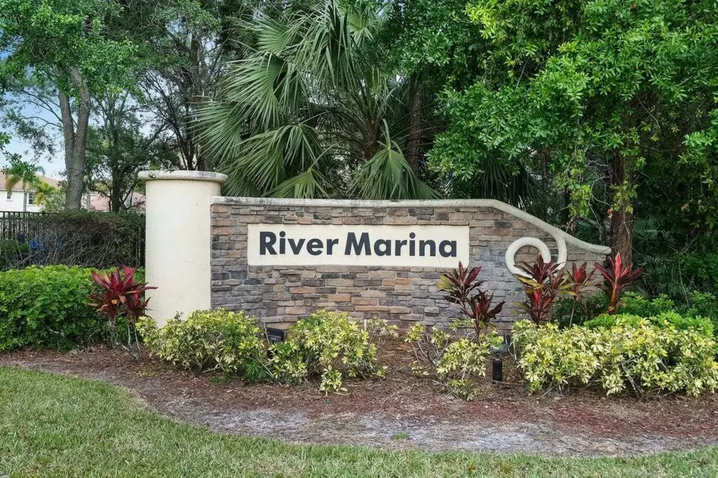 9462 SW Purple Martin Way Stuart FL 34997
