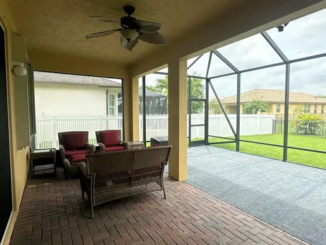 11922 SW Crestwood Circle Port St Lucie FL 34987