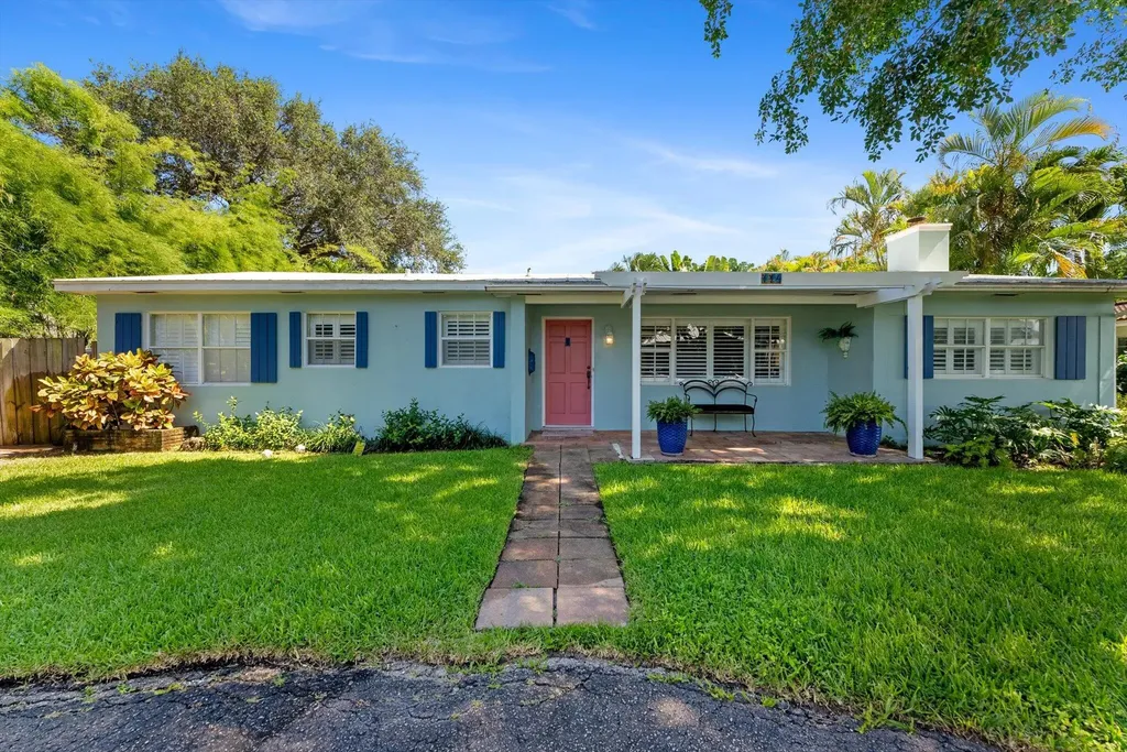 114 NE 11th Street Delray Beach FL 33444