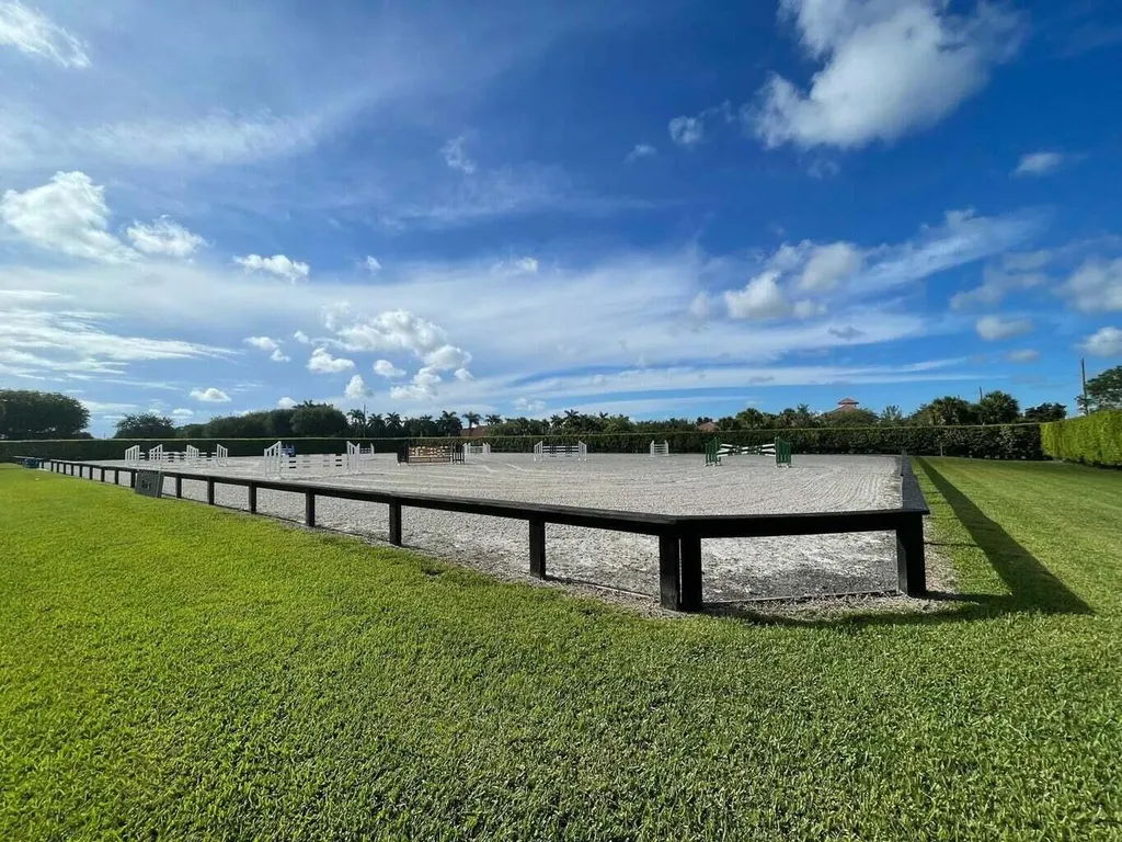 4591 South Road Wellington FL 33414