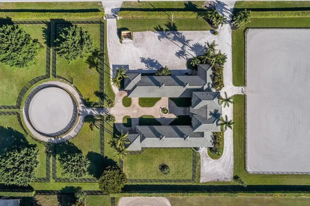 4591 South Road Wellington FL 33414