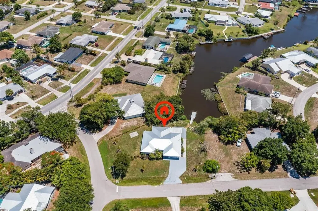 202 Bay Street Port St Lucie FL 34952