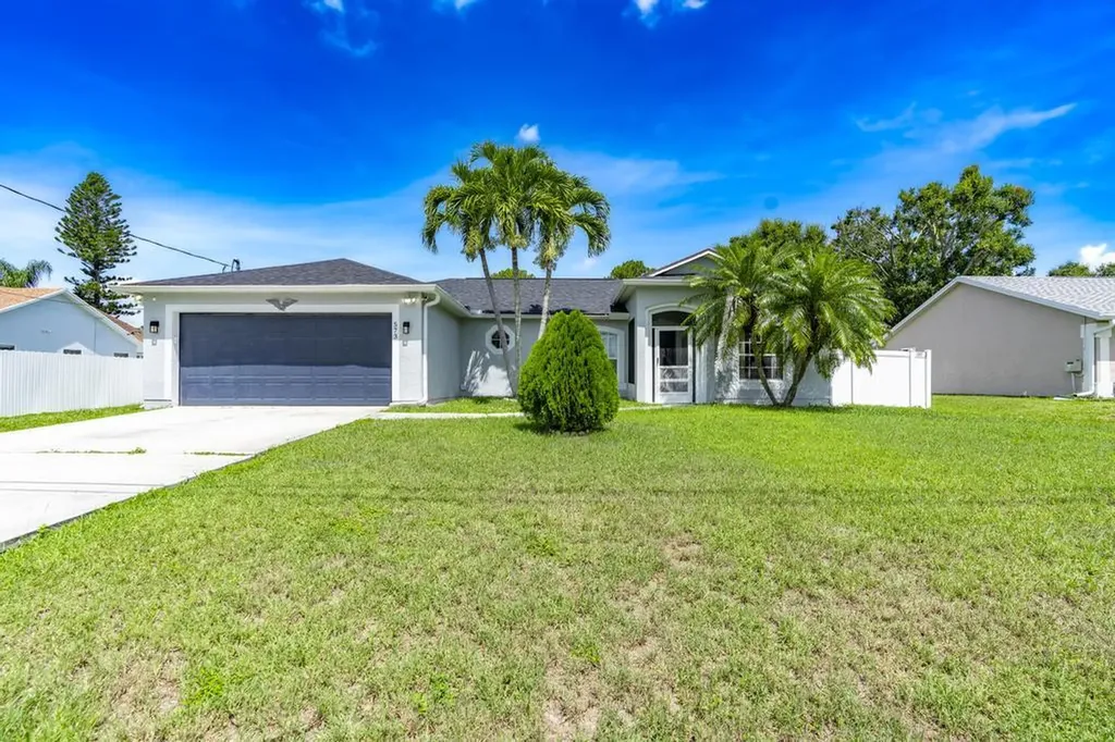 573 SW Cherryhill Road Port St Lucie FL 34953