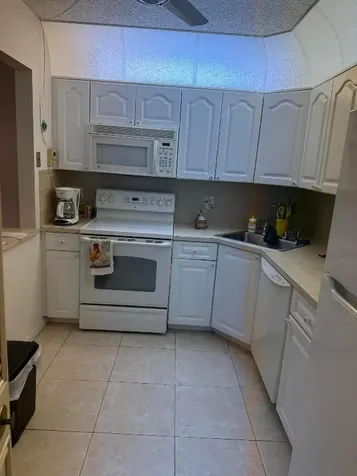 133 Lake Pine Circle Greenacres FL 33463