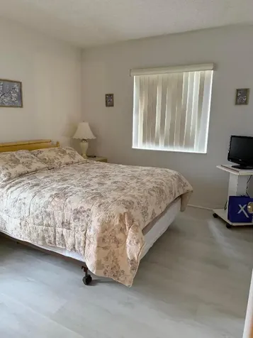 133 Lake Pine Circle Greenacres FL 33463