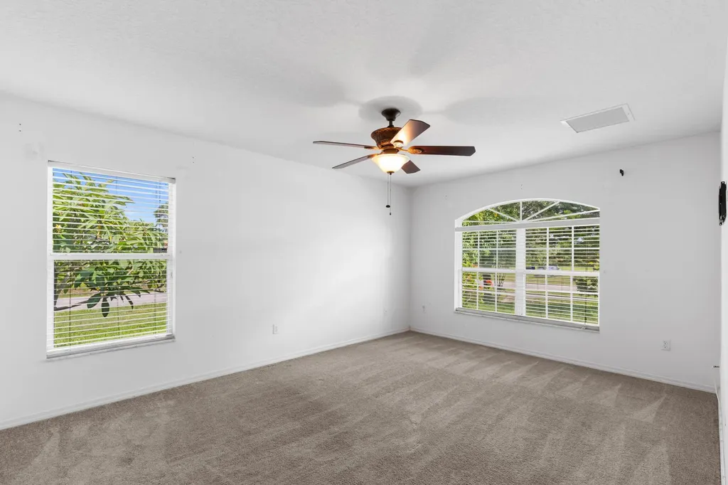 1042 SW Janette Avenue Port St Lucie FL 34953
