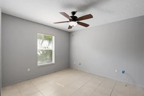 1042 SW Janette Avenue Port St Lucie FL 34953