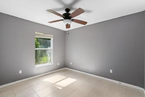 1042 SW Janette Avenue Port St Lucie FL 34953