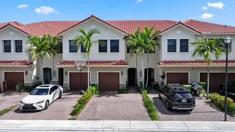 5913 NW 56th Court Tamarac FL 33319