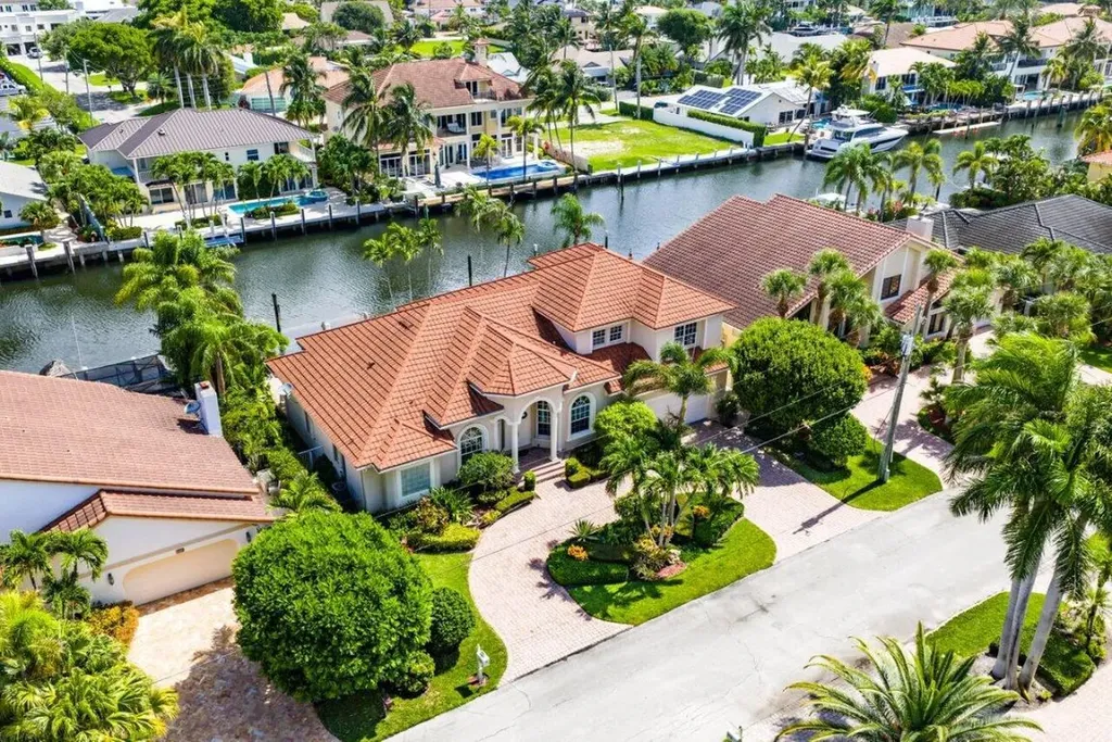 923 Hyacinth Drive Delray Beach FL 33483