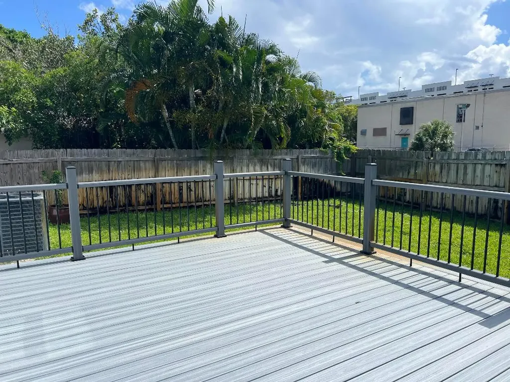 222 SE 3rd Street Boynton Beach FL 33435