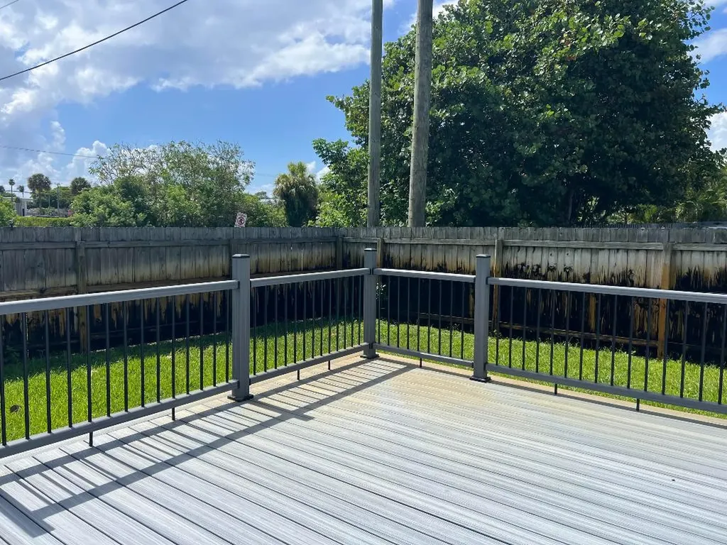 222 SE 3rd Street Boynton Beach FL 33435