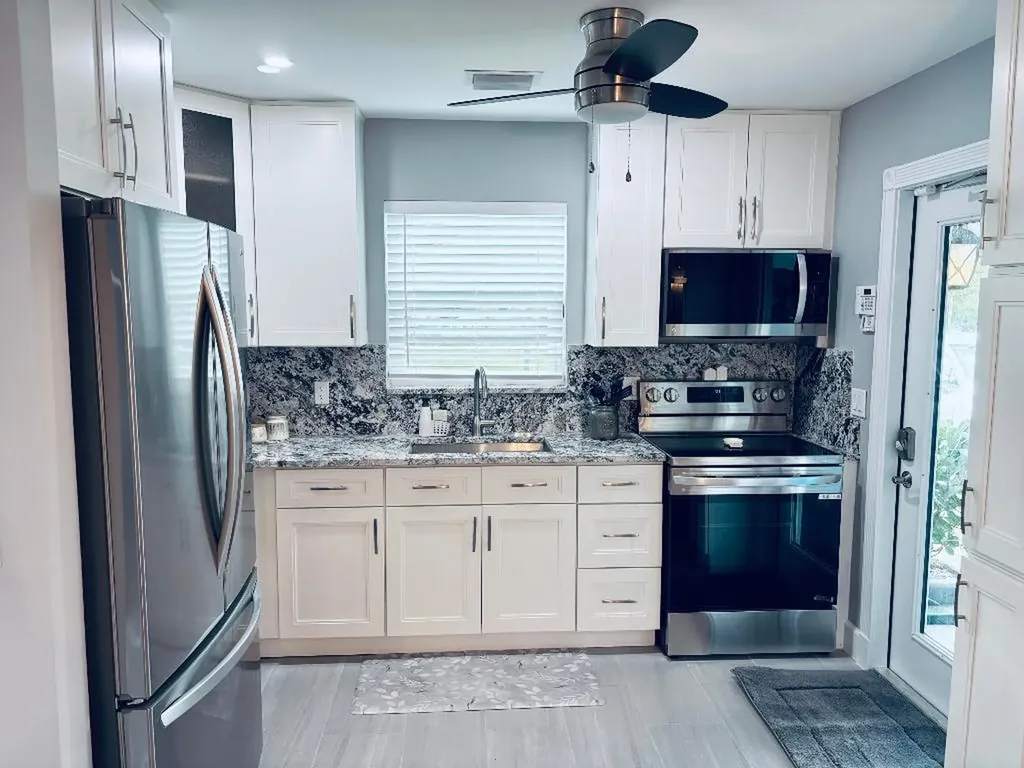 222 SE 3rd Street Boynton Beach FL 33435