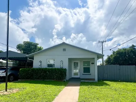 222 SE 3rd Street Boynton Beach FL 33435