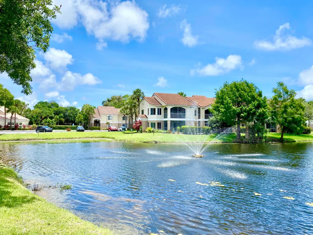 815 W Boynton Beach Boulevard Boynton Beach FL 33426