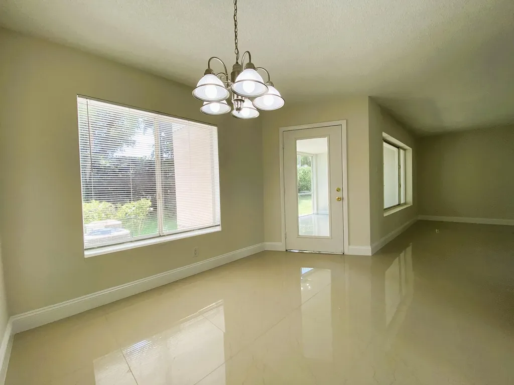 815 W Boynton Beach Boulevard Boynton Beach FL 33426