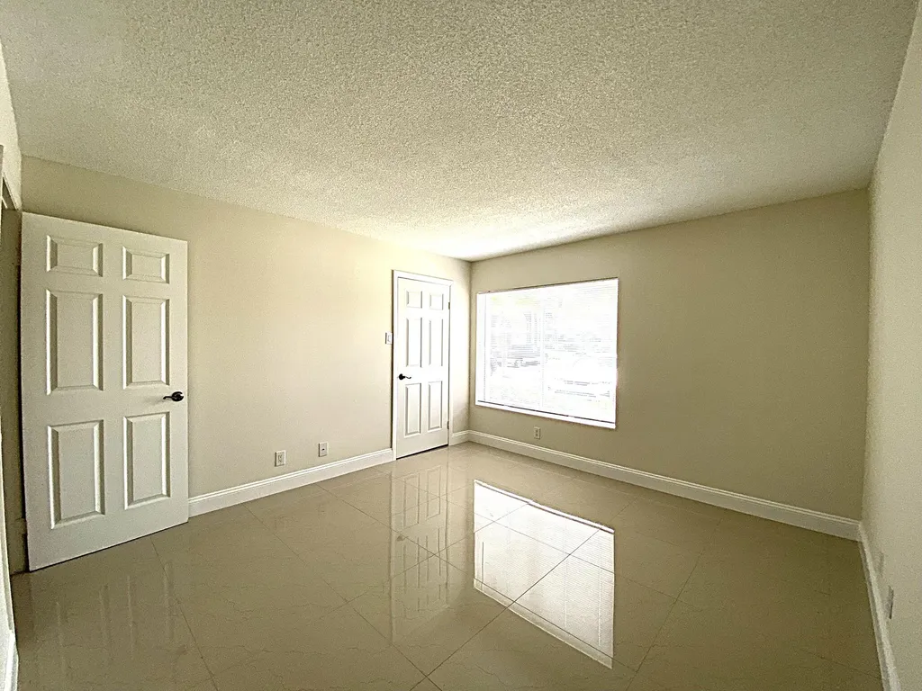 815 W Boynton Beach Boulevard Boynton Beach FL 33426
