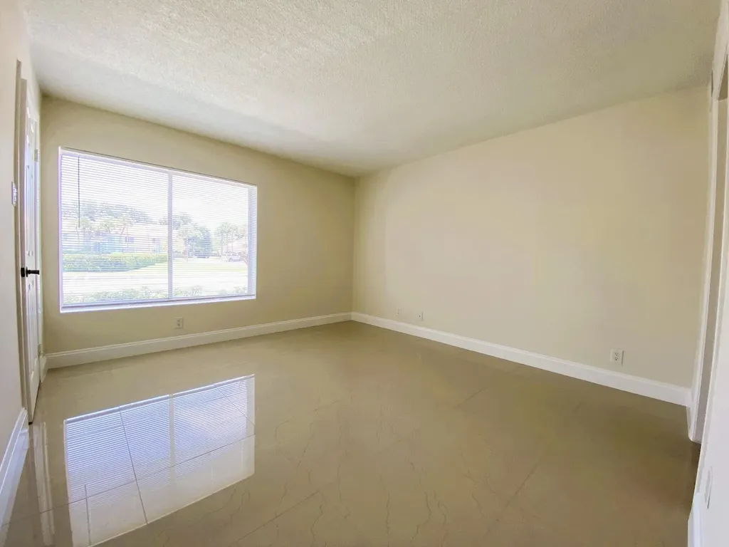815 W Boynton Beach Boulevard Boynton Beach FL 33426