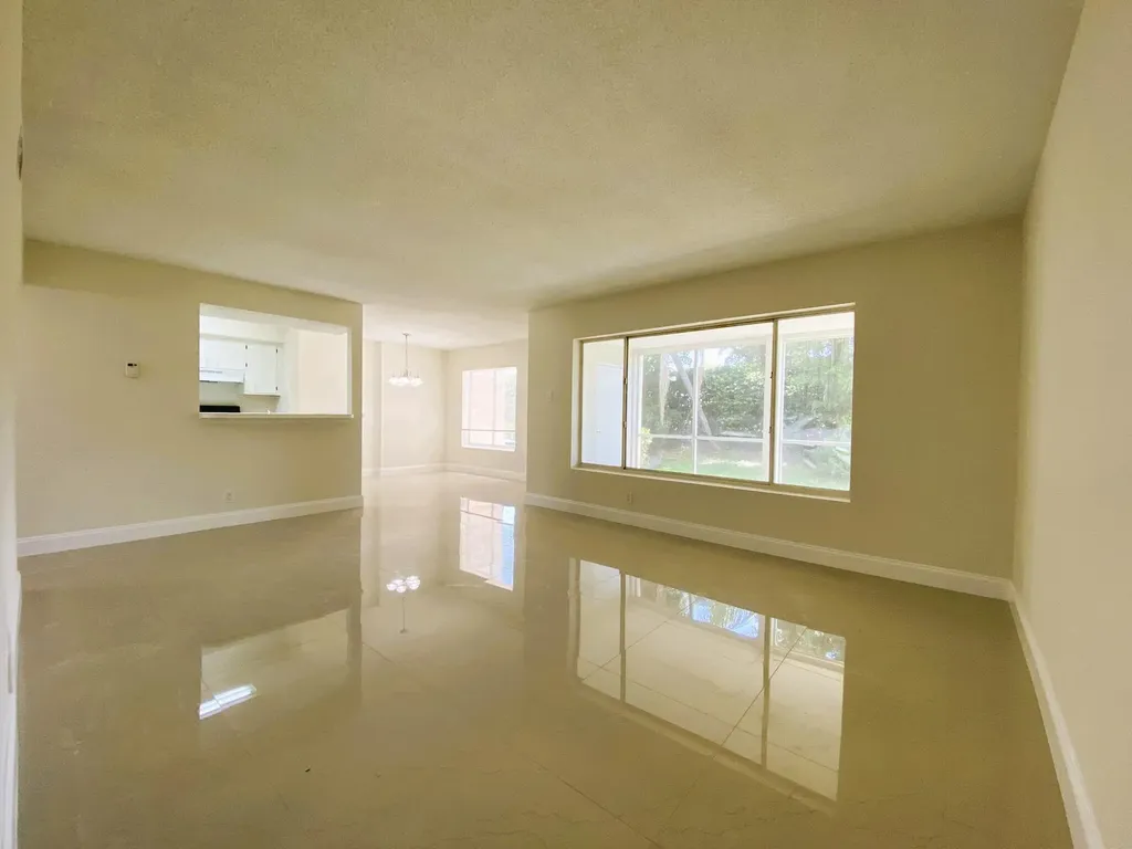 815 W Boynton Beach Boulevard Boynton Beach FL 33426