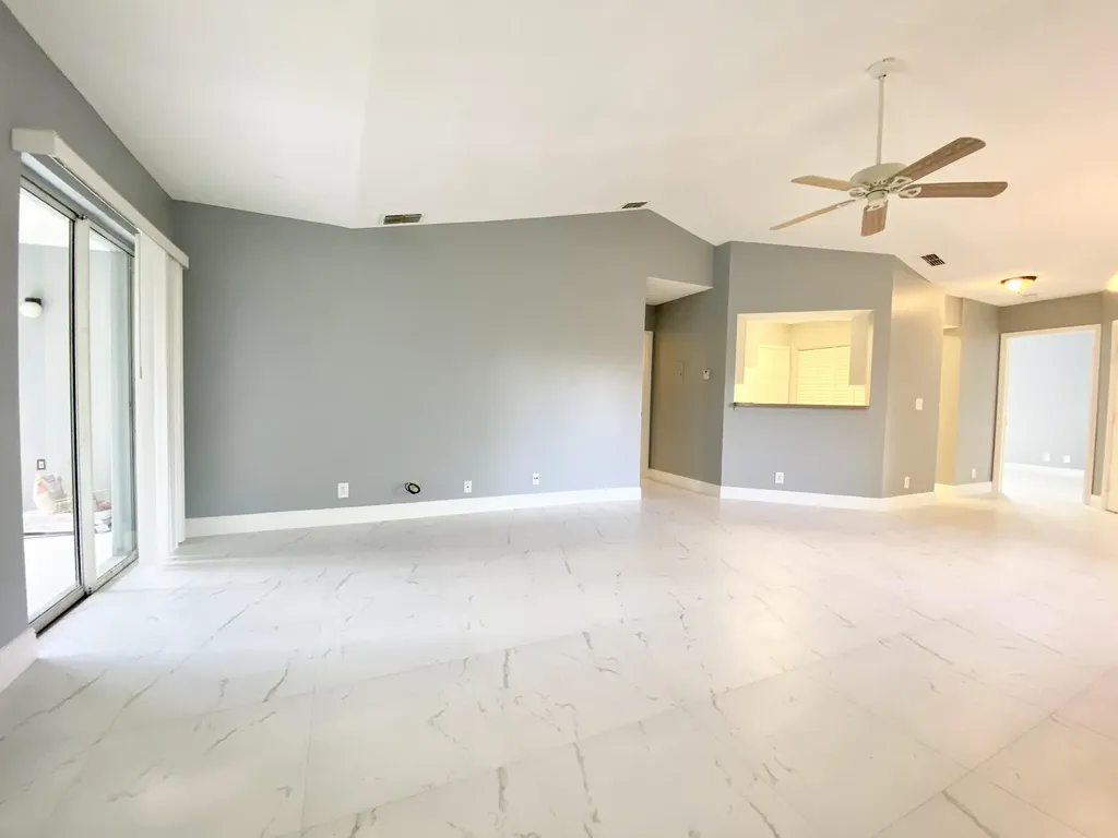 815 W Boynton Beach Boulevard Boynton Beach FL 33426