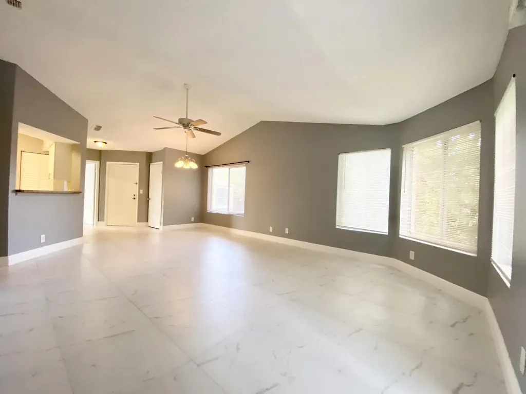 815 W Boynton Beach Boulevard Boynton Beach FL 33426
