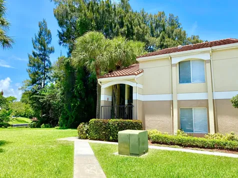 815 W Boynton Beach Boulevard Boynton Beach FL 33426