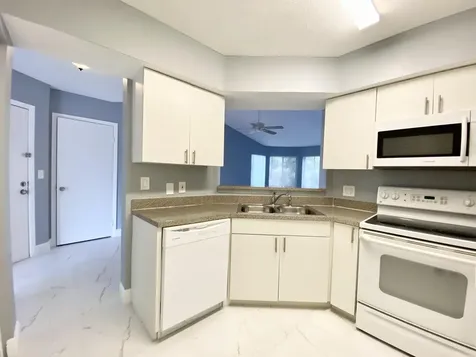 815 W Boynton Beach Boulevard Boynton Beach FL 33426