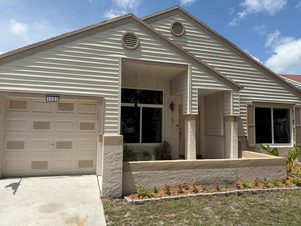1131 SW 87th Avenue Pembroke Pines FL 33025