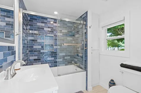 826 SE 4th Avenue Delray Beach FL 33483